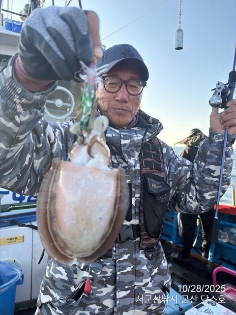 군산 선상낚시, 바다낚시 출조 전문 ☆서군산낚시☆_사진_20251028_12.jpg