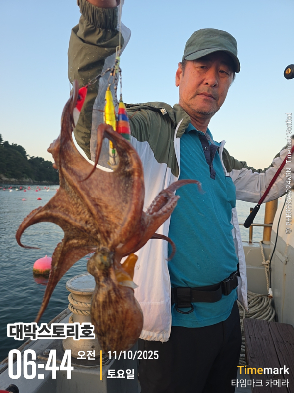 2025-10-11 06.44.58__(대박스토리호).jpg