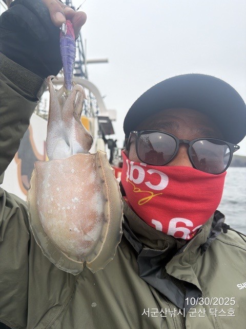 군산 선상낚시, 바다낚시 출조 전문 ☆서군산낚시☆_사진_20251030_15.jpg