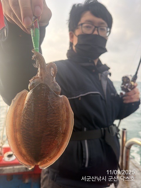 군산 선상낚시, 바다낚시 출조 전문 ☆서군산낚시☆_사진_20251109_12.jpg