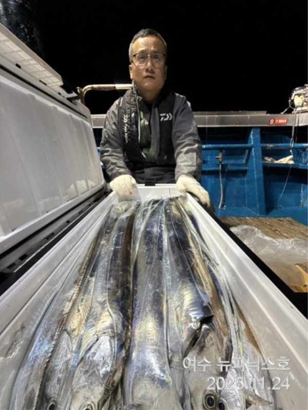 24일초대박갈치 (19).jpg