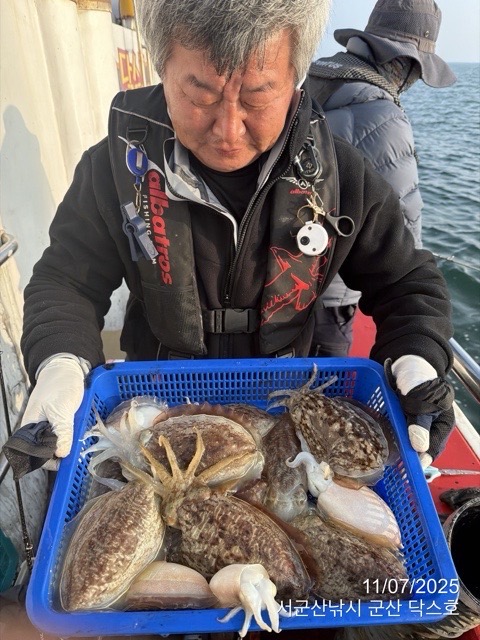 군산 선상낚시, 바다낚시 출조 전문 ☆서군산낚시☆_사진_20251107_8.jpg