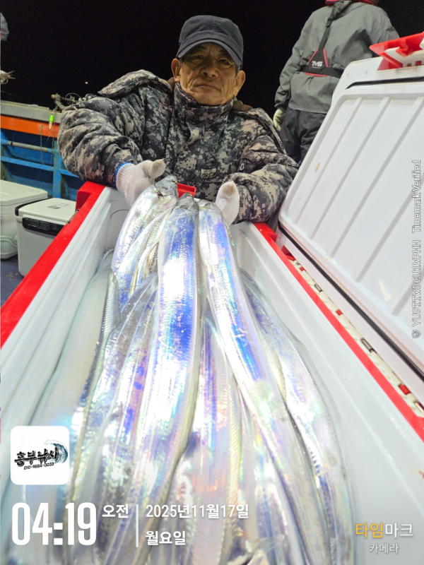 2025-11-17 04.19.10_.jpg