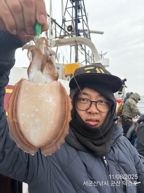 군산 선상낚시, 바다낚시 출조 전문 ☆서군산낚시☆_사진_20251108_16.jpg