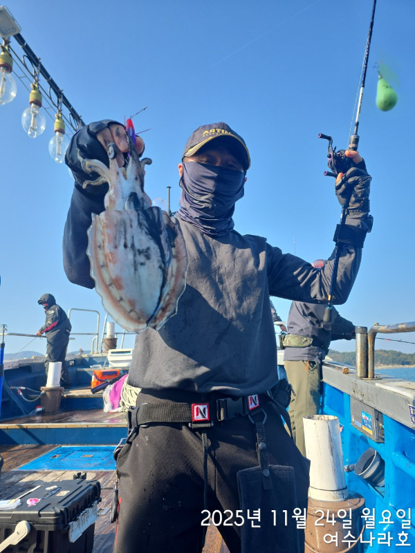 ♠여수나라호♠ 갈치 문어 참돔(타이라바), 쭈꾸미 갑오징어 선상낚시 생활낚시_사진_20251125_17.jpg