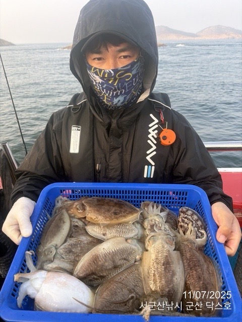 군산 선상낚시, 바다낚시 출조 전문 ☆서군산낚시☆_사진_20251107_5.jpg