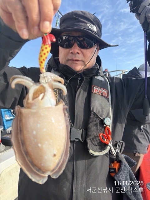 군산 선상낚시, 바다낚시 출조 전문 ☆서군산낚시☆_사진_20251111_17.jpg