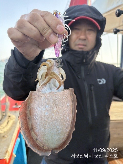 군산 선상낚시, 바다낚시 출조 전문 ☆서군산낚시☆_사진_20251109_2.jpg