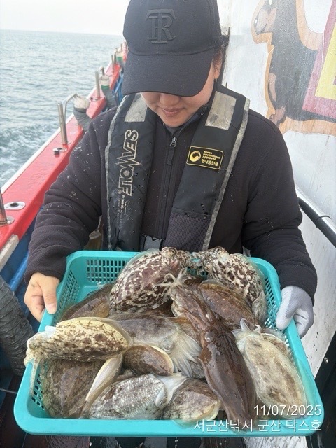 군산 선상낚시, 바다낚시 출조 전문 ☆서군산낚시☆_사진_20251107_4.jpg