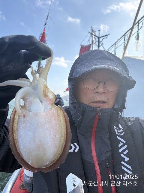 군산 선상낚시, 바다낚시 출조 전문 ☆서군산낚시☆_사진_20251101_17.jpg
