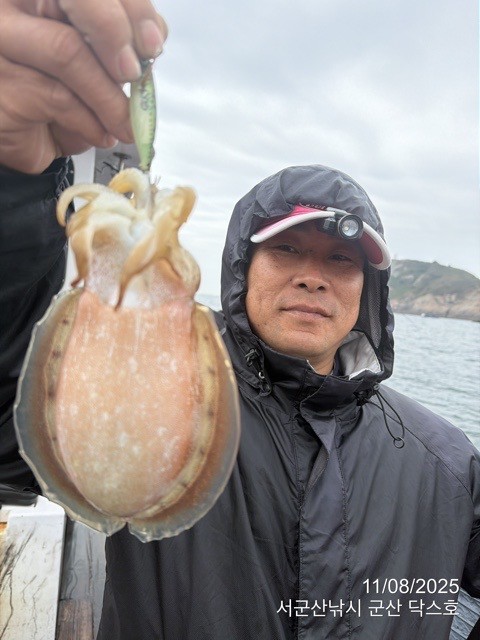 군산 선상낚시, 바다낚시 출조 전문 ☆서군산낚시☆_사진_20251108_11.jpg