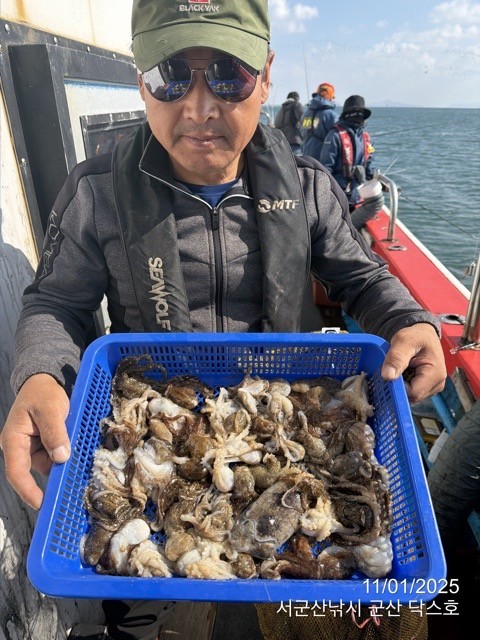군산 선상낚시, 바다낚시 출조 전문 ☆서군산낚시☆_사진_20251101_19.jpg