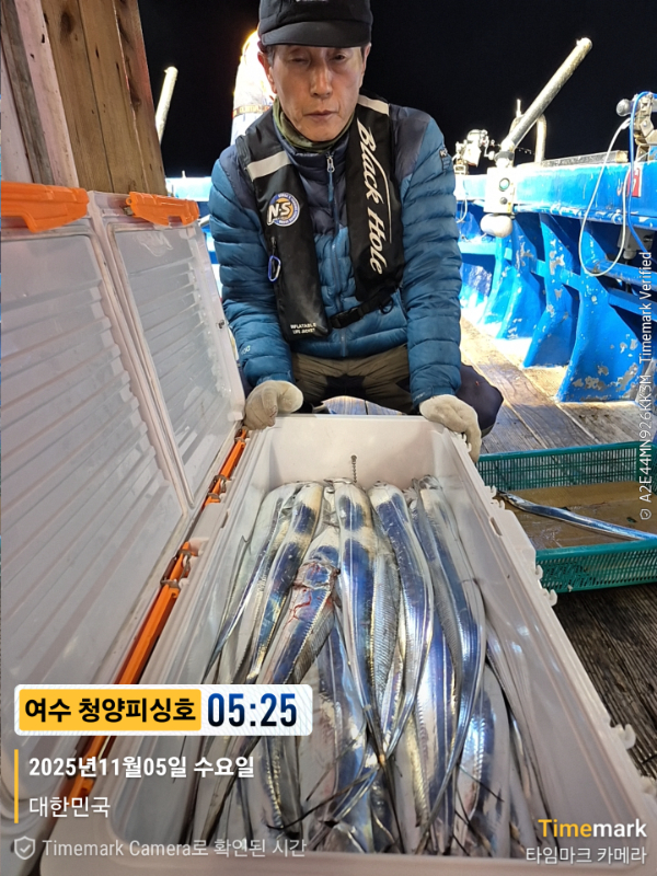 2025-11-05 05.25.21_대한민국_(제목-여수 청양피싱호).jpg