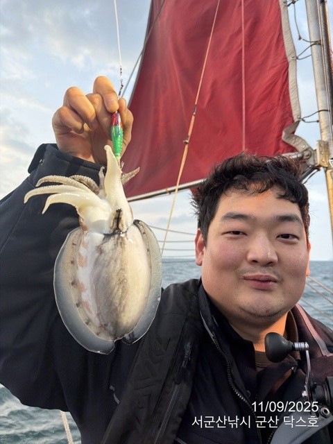 군산 선상낚시, 바다낚시 출조 전문 ☆서군산낚시☆_사진_20251109_15.jpg