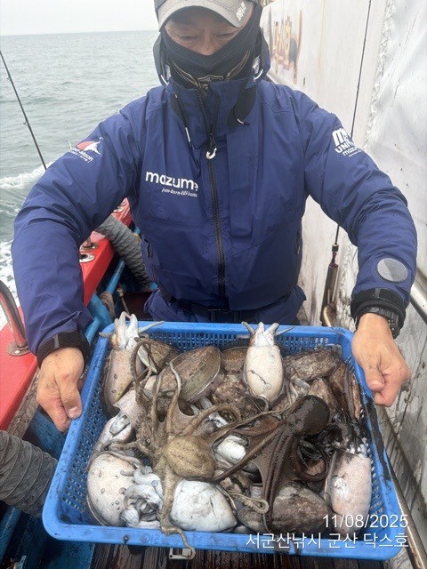 군산 선상낚시, 바다낚시 출조 전문 ☆서군산낚시☆_사진_20251108_7.jpg