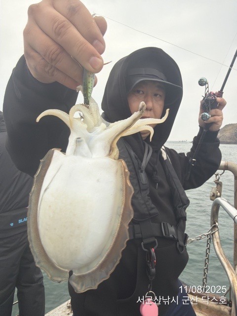 군산 선상낚시, 바다낚시 출조 전문 ☆서군산낚시☆_사진_20251108_15.jpg