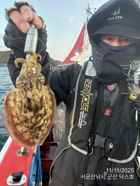 군산 선상낚시, 바다낚시 출조 전문 ☆서군산낚시☆_사진_20251111_15.jpg