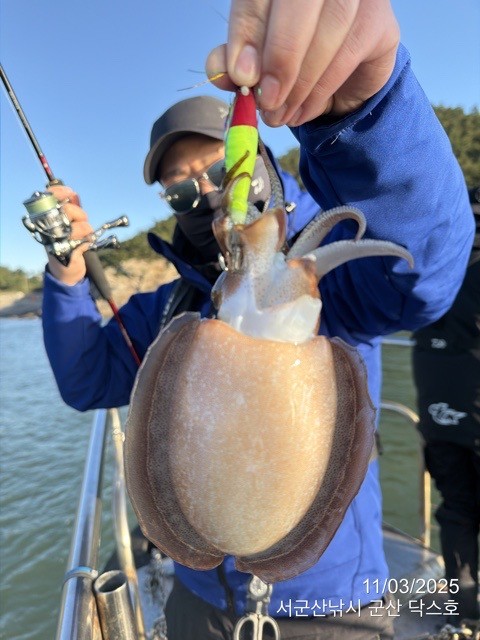 군산 선상낚시, 바다낚시 출조 전문 ☆서군산낚시☆_사진_20251103_12.jpg