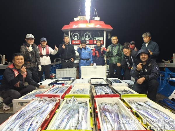 11월24일갈치 (55).jpg