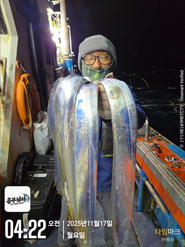 2025-11-17 04.22.10_.jpg