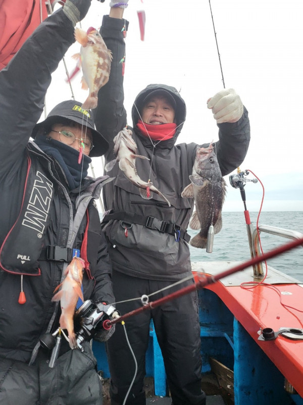 군산 선상낚시, 바다낚시 출조 전문 ☆서군산낚시☆_사진_20251219_11.jpg