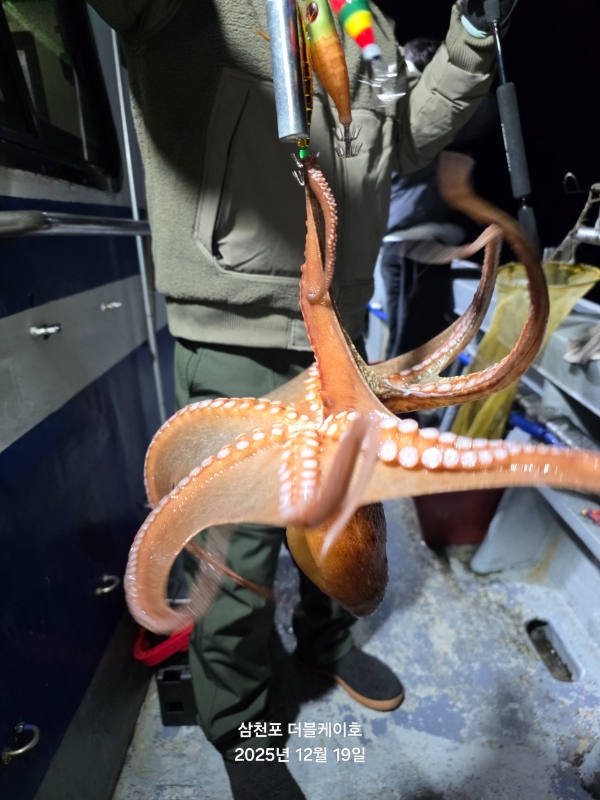 삼천포 선상낚시 더블케이호_사진_20251220_11.jpg