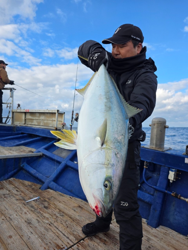 쎄븐피싱클럽(선상 버스출조전문)_사진_20251204_3.jpg