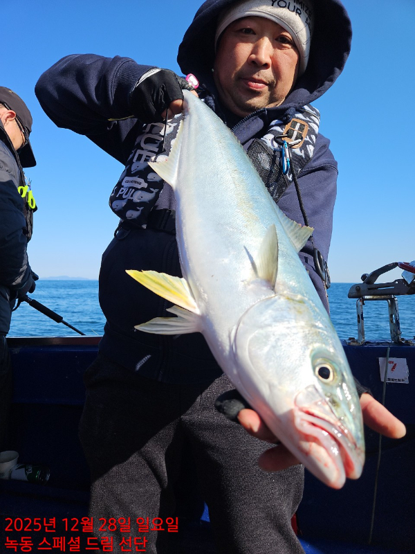 쎄븐피싱클럽(선상 버스출조전문)_사진_20251228_95.jpg