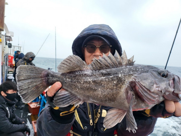 군산 선상낚시, 바다낚시 출조 전문 ☆서군산낚시☆_사진_20251220_13.jpg