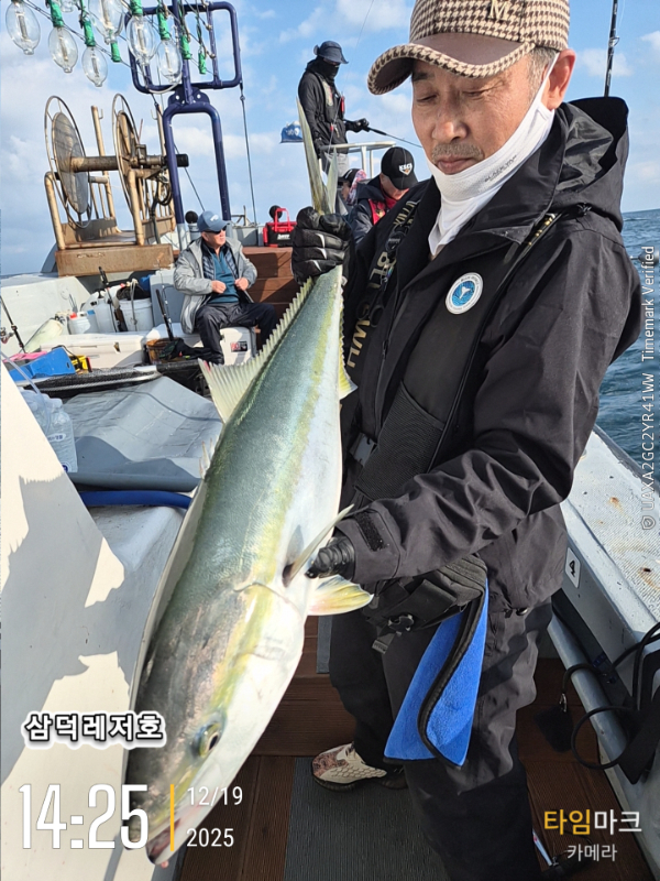 2025-12-19 14.25.41_.jpg