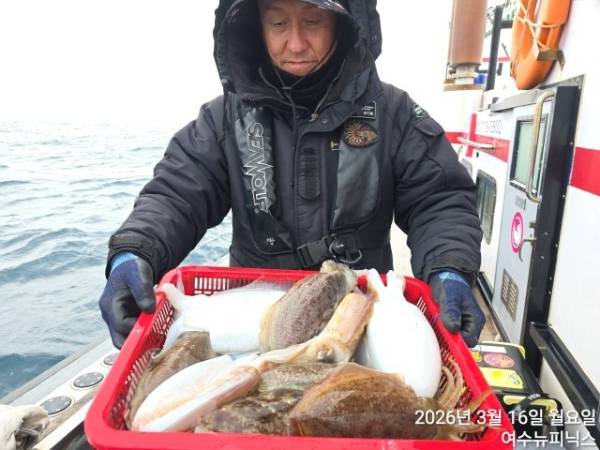 3월16일심해갑 (3).jpg