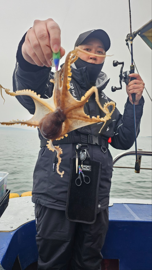 오천항 가즈아호_사진_20260330_6.jpg