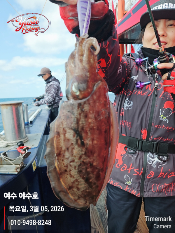 17727</div>						                    </div>
                </td>
            </tr>
        </table>
	<!--조황정보 수정-->	
	

	<!--조황정보 수정 끝 -->
                <div class=