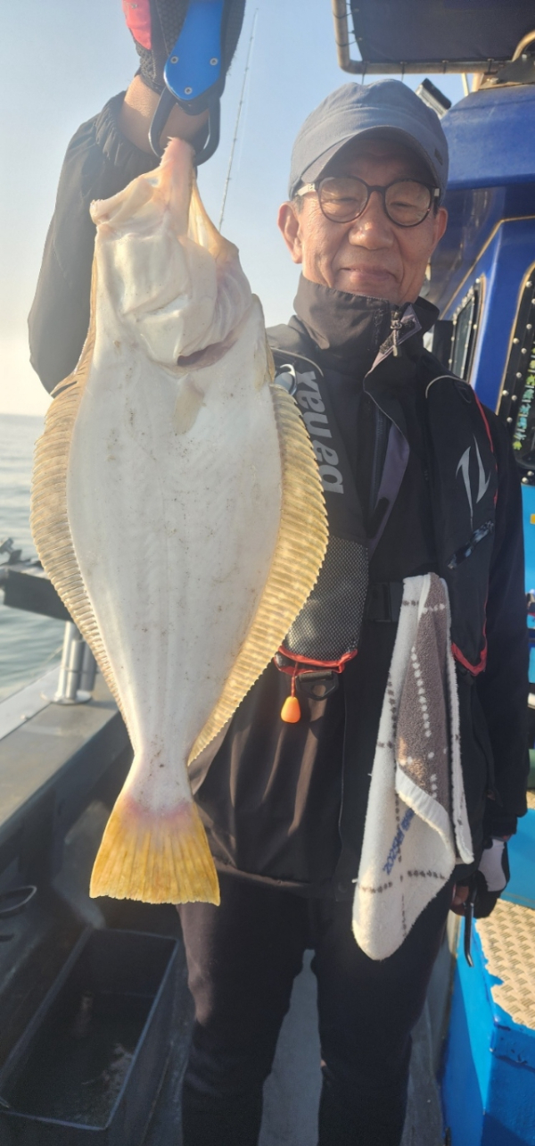 예지퀸호 농어외수질&어초낚시 경기인천권_사진_20260430_10.jpg