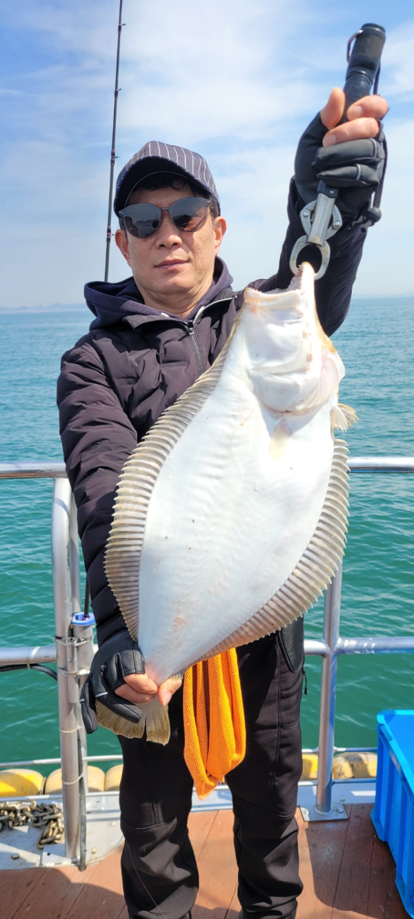 예지퀸호 농어외수질&어초낚시 경기인천권_사진_20260426_11.jpg