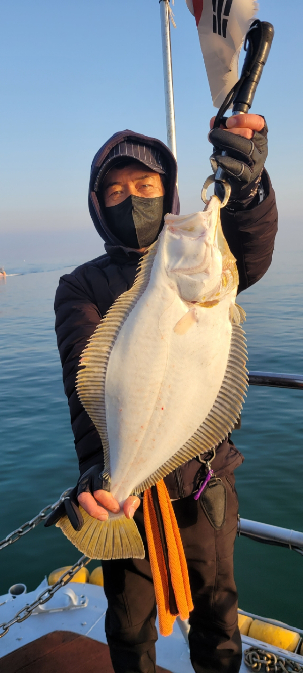 예지퀸호 농어외수질&어초낚시 경기인천권_사진_20260426_3.jpg