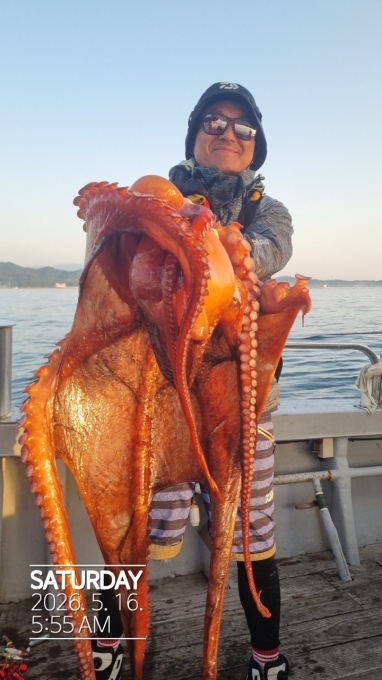 [크기변환]공현진낚시마트(돌핀호)_사진_20260516_2.jpg