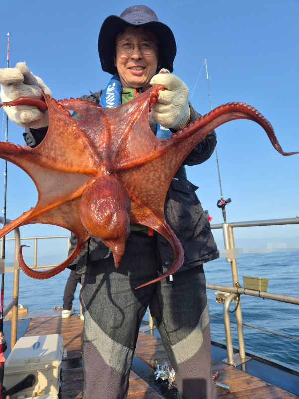 BandPhoto_2026_05_26_10_46_35.jpg
