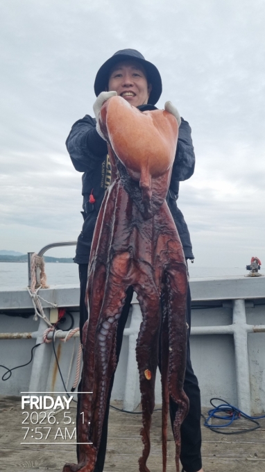 [크기변환]공현진낚시마트(돌핀호)_사진_20260506_2.jpg