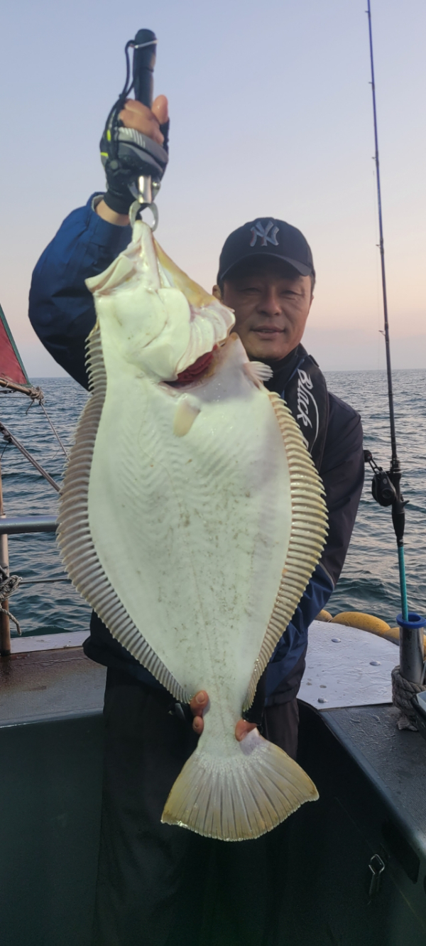 예지퀸호 농어외수질&어초낚시 경기인천권_사진_20260505_4.jpg
