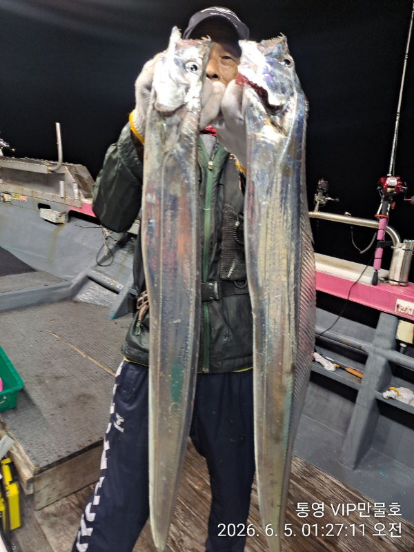 BandPhoto_2026_06_05_04_50_20_3.jpg