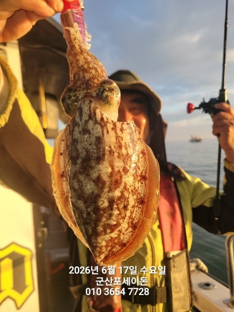 0900ecba690e30600b0e6e21d770d4b1.jpg