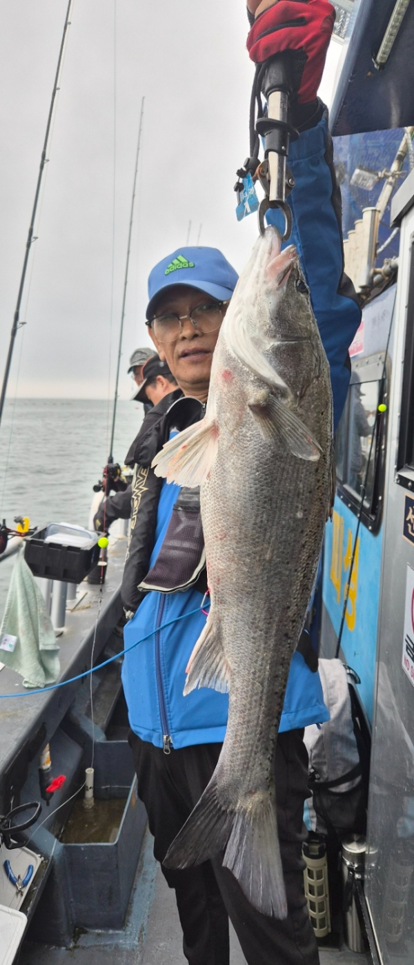 예지퀸호 농어외수질&어초낚시 경기인천권_사진_20260706_12.jpg