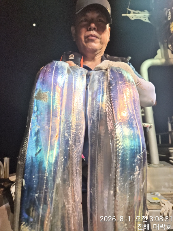 BandPhoto_2026_08_01_08_08_32_7.jpg