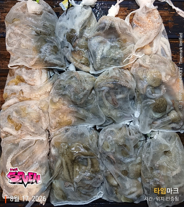 j_973Ud018svc9e6b92jy153b_82sd02.jpg