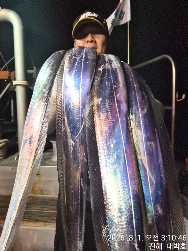 BandPhoto_2026_08_01_08_08_32_9.jpg
