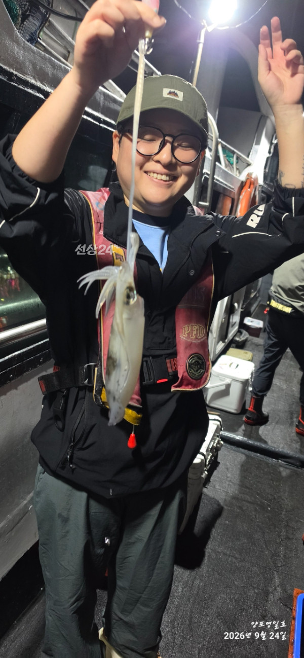 BandPhoto_2026_09_25_01_32_11_4.jpg