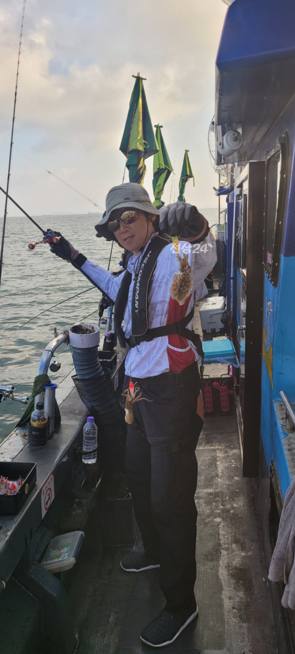 예지퀸호 농어외수질&어초낚시 경기인천권_사진_20260924_3.jpg