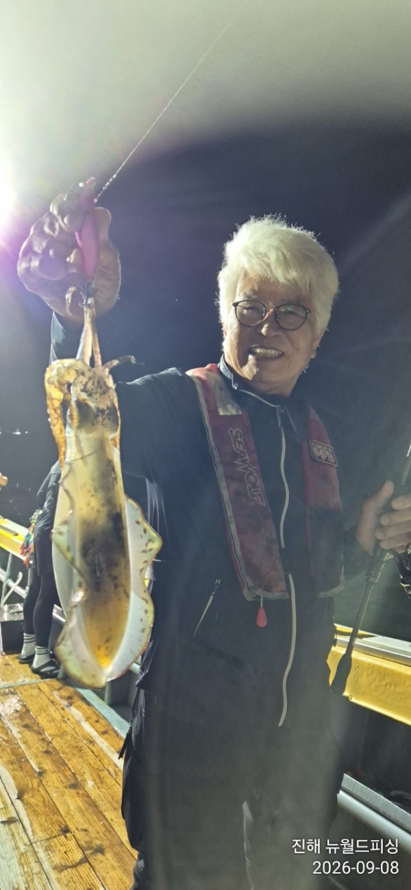 BandPhoto_2026_09_09_07_11_48_10.jpg