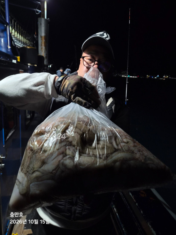 BandPhoto_2026_10_15_23_24_59.jpg